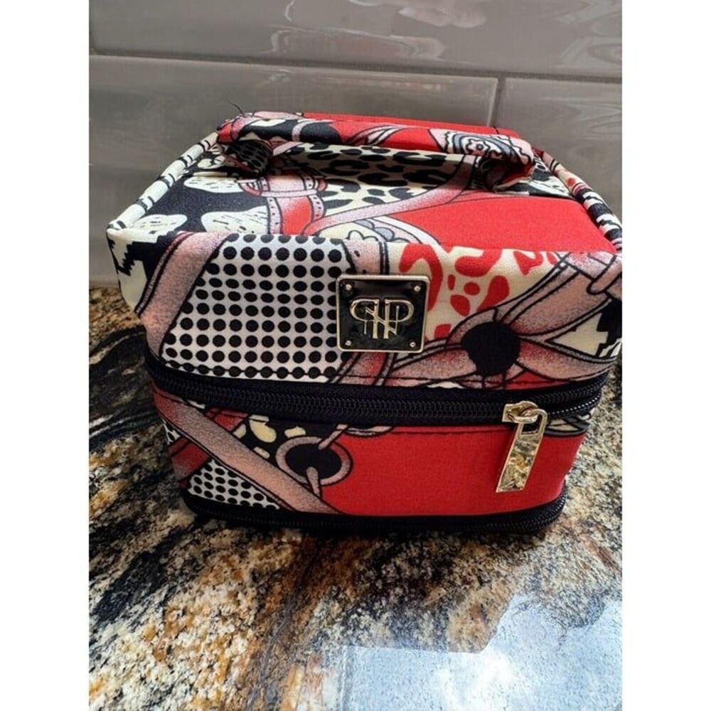 PurseN
 Black & Red Modern Fabric Mutli Department Jewelry Travel Organizer Case